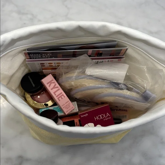 Makeup Beauty Bundle mix of deluxe and mini samples 17 pieces NWT - Picture 10 of 12